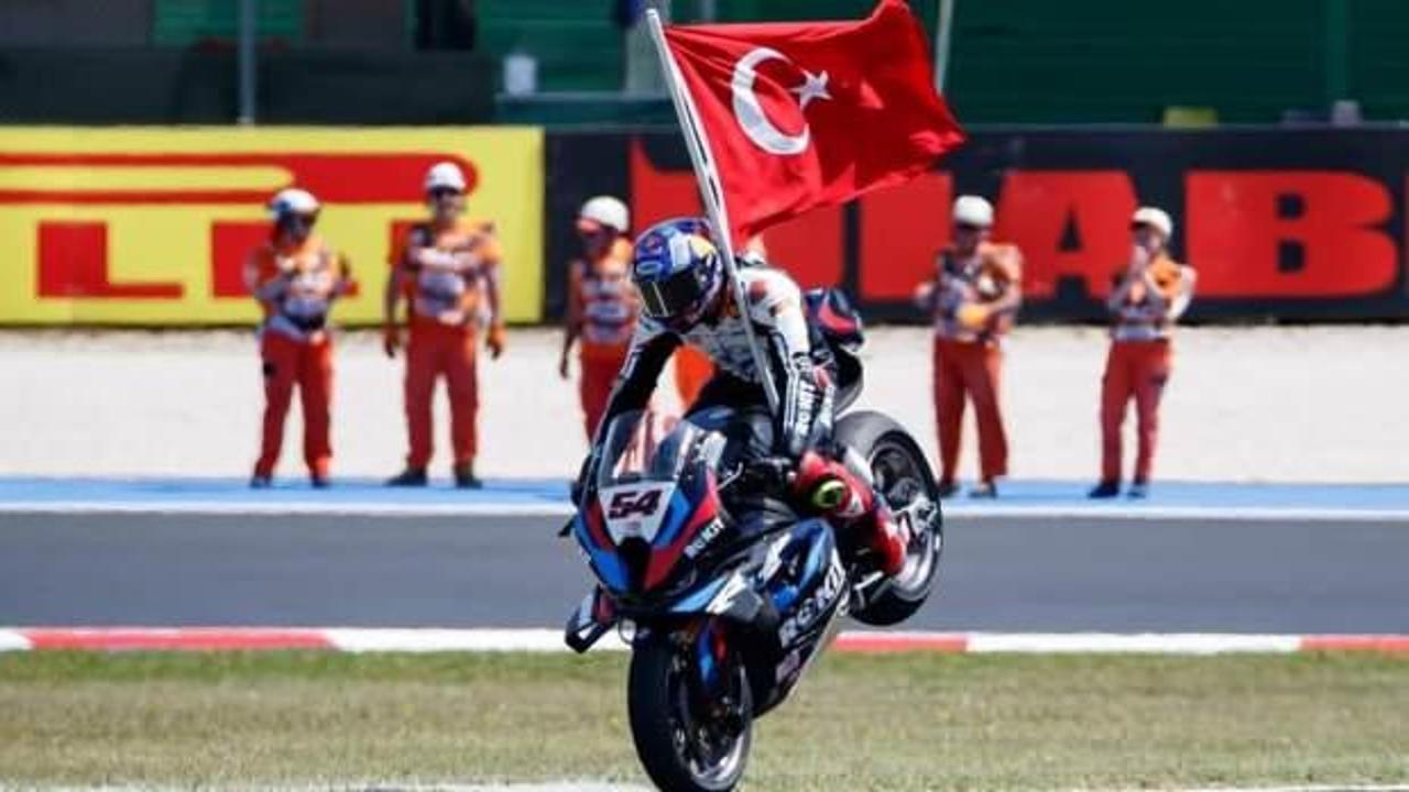 Toprak Razgatlıoğlu dünya şampiyonluğu için yarışacak!