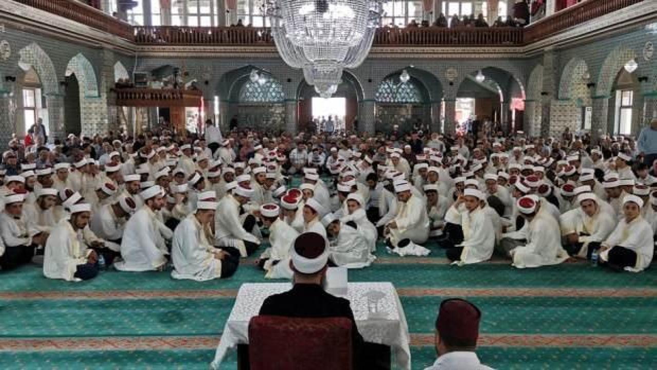 Trabzon'da eğitimlerini tamamlayan 254 hafız icazet aldı