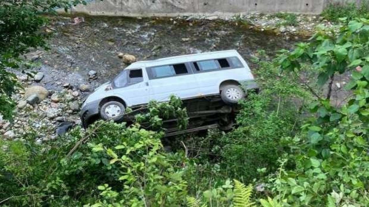 Trabzon'da trafik kazası: 1'i ağır 5 yaralı