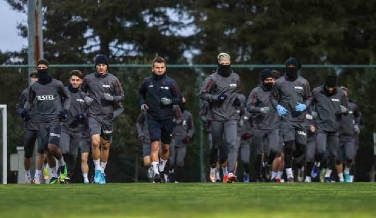 Trabzonspor'da Dorukhan takımla çalışmalara başladı