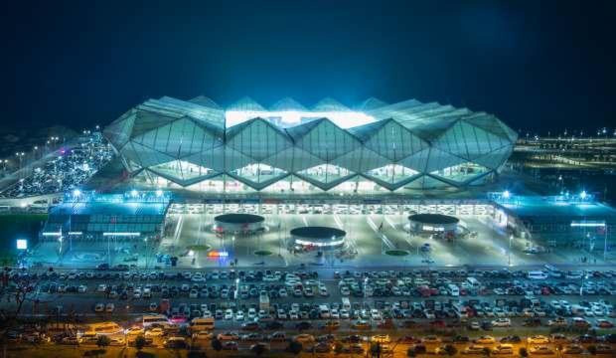 Trabzonspor'un galibiyeti kentte coşkuyla kutlandı