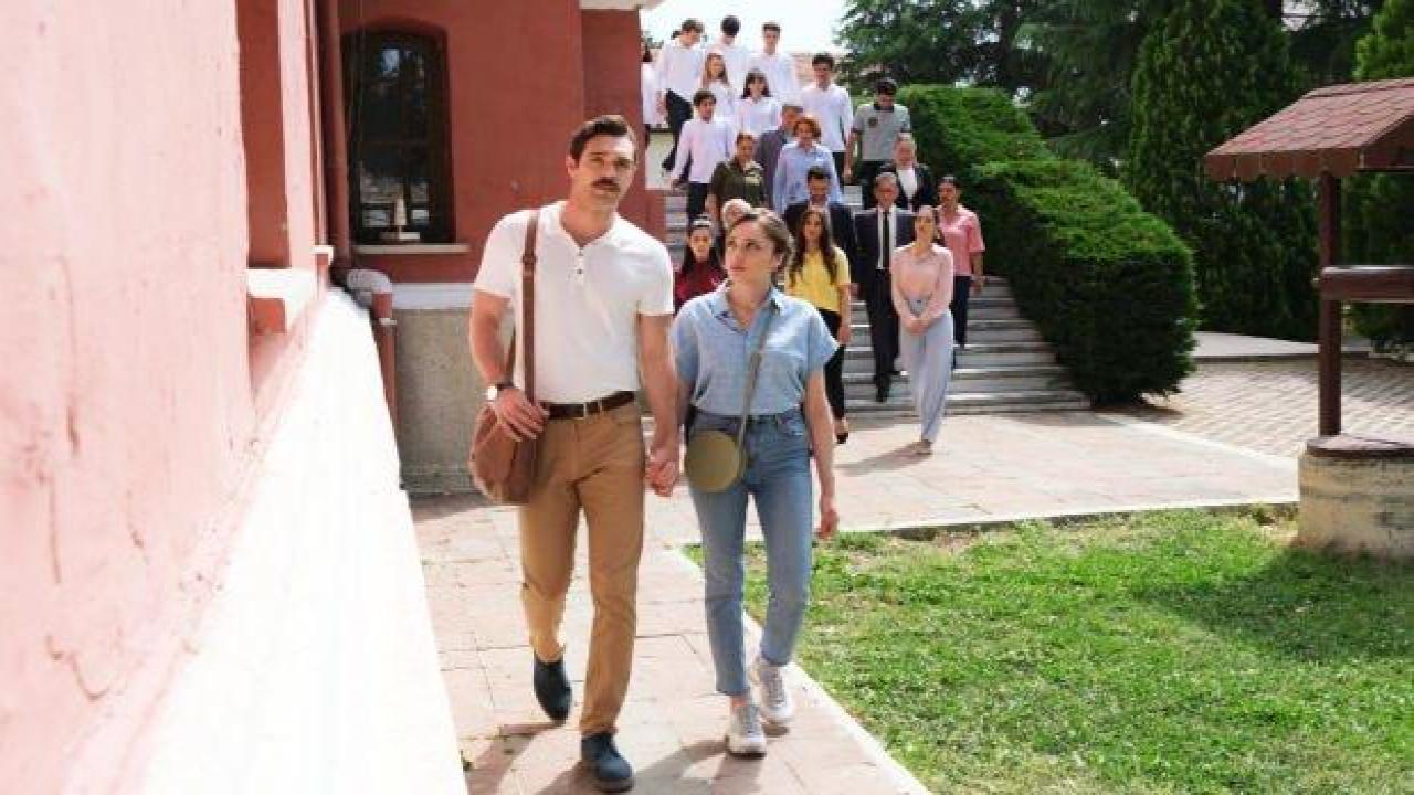 TRT1’in sevilen dizisi Kara Tahta’nın hayranlarını üzecek haber! Kimse bunu beklemiyordu