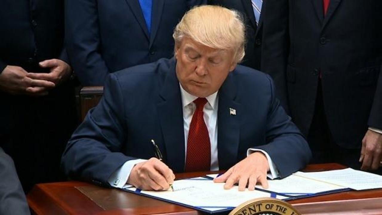 Trump, iktidar değişimi için mutabakat zaptını imzaladı