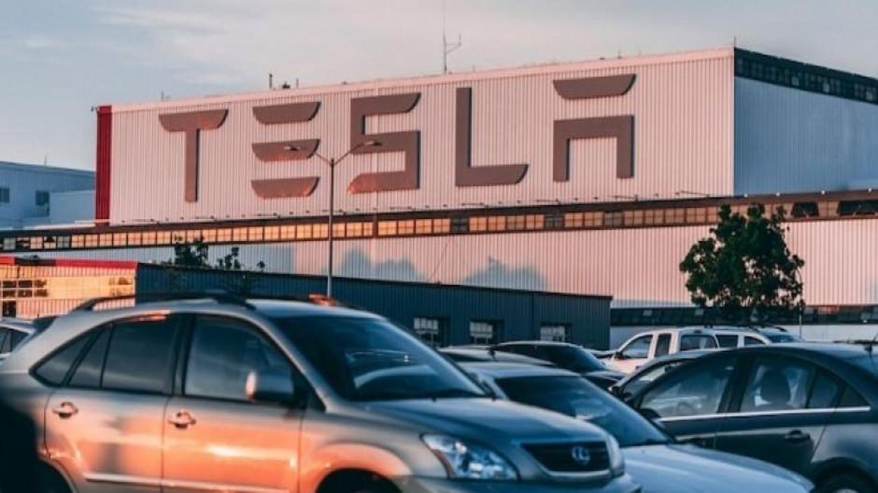 Trump'ın başkan seçilme ihtimaliyle Tesla hisseleri yükselişe geçti