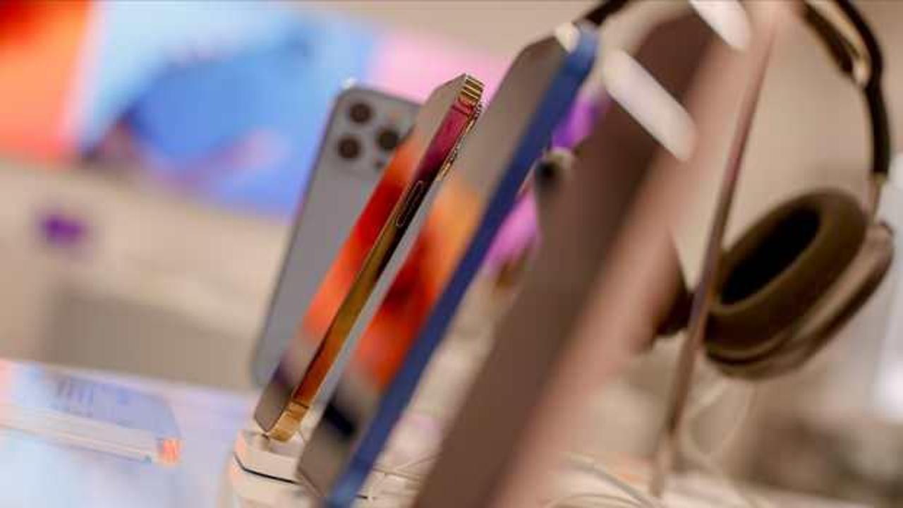 Trump'tan tarifelere teknoloji düzenlemesi: iPhone ve Samsung zamdan kurtuldu