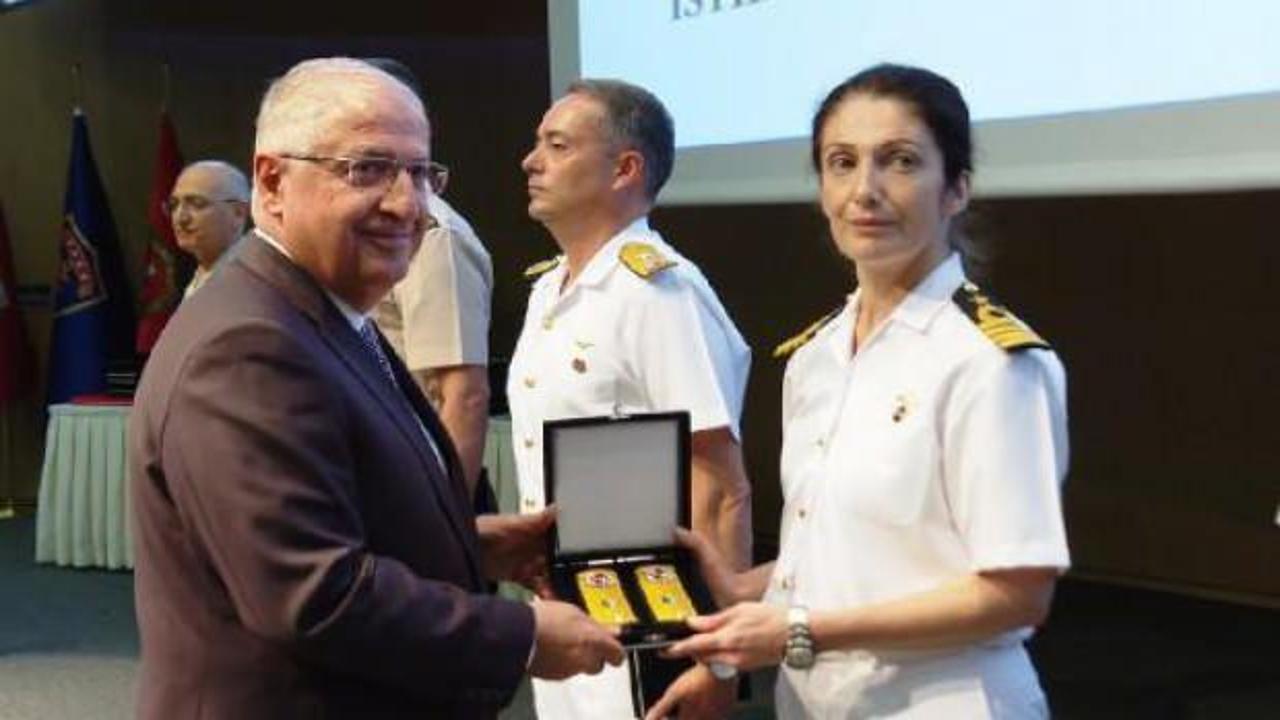 TSK'da terfi eden personele yeni rütbeleri verildi