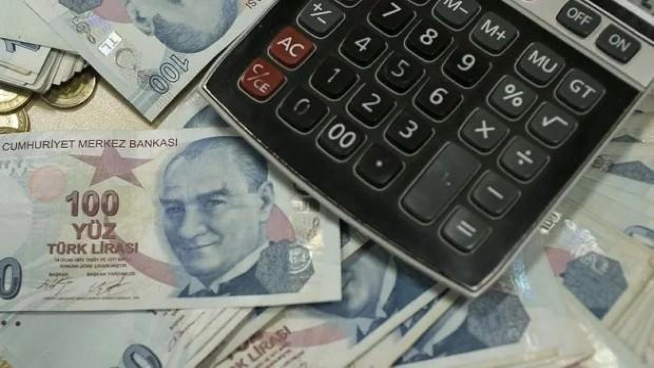 Tüketici güven endeksi yüzde 7,4 arttı