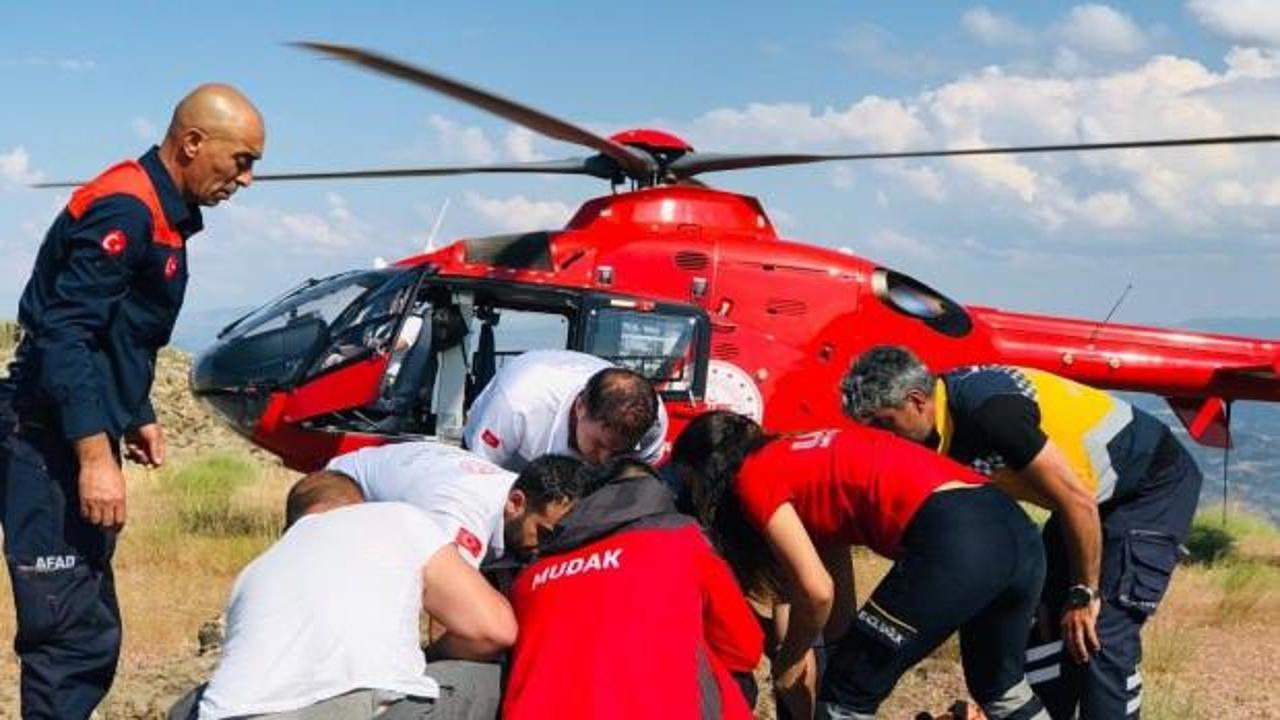 Tunceli'de ayak bileği kırılan kişi için ambulans helikopter kalktı