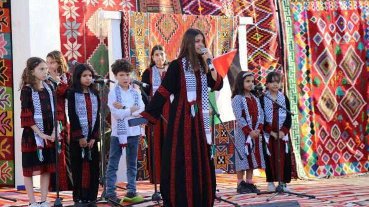 Tunus'ta Türkiye Maarif Vakfı ile Türkiye coşkusu
