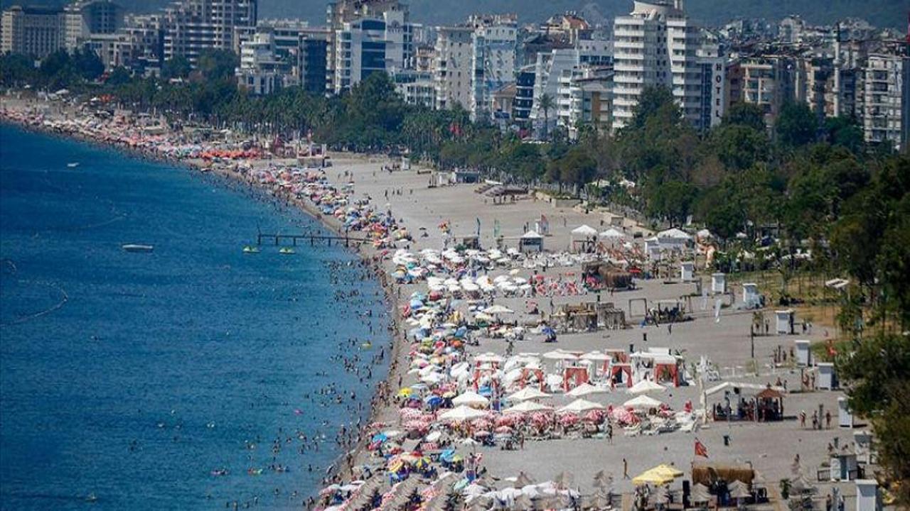 Turizmde bu yıl 65 milyar dolar gelir hedefleniyor