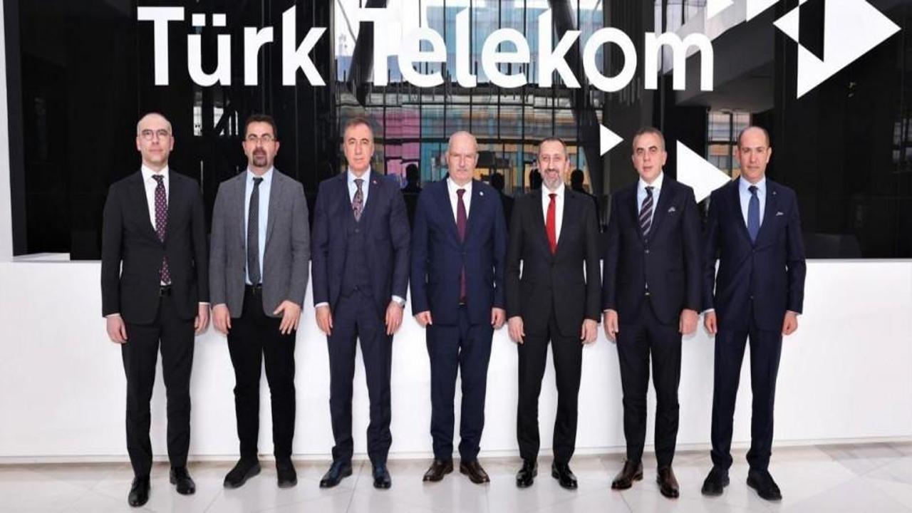 Türk Telekom'dan 'Yerli ve Milli Haberleşme Cihazı' projesi