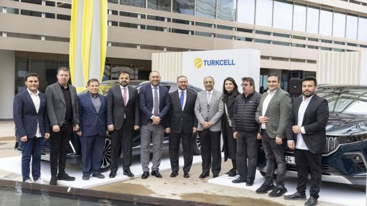 Turkcell başarılı iş ortaklarına Togg hediye etti