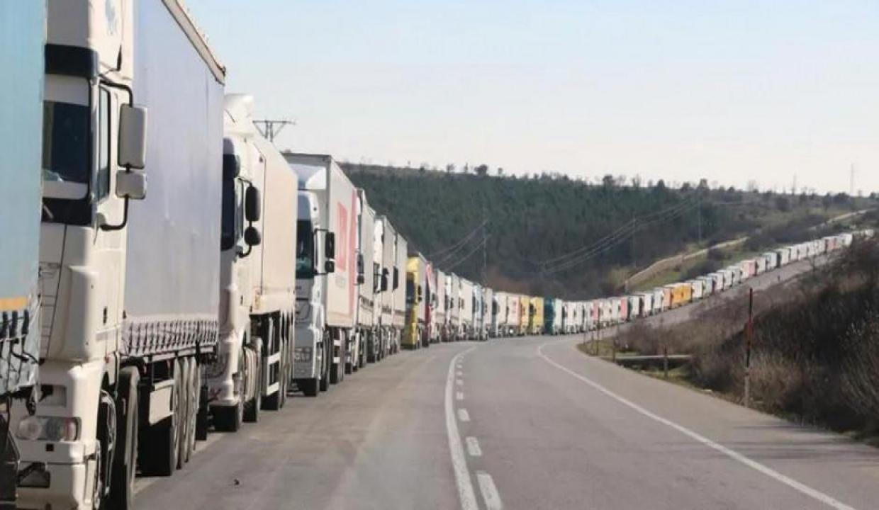 Türkiye kriz masası kurdu! Türk TIR’ları ve gemiler dönüş yolu arıyor