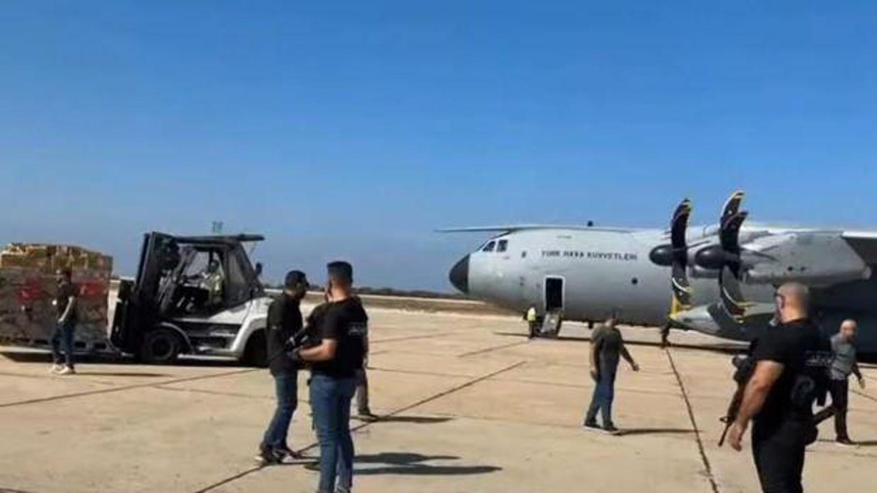 Türkiye’den Lübnan’a yardım eli! Yardım malzemesi dolu uçak Beyrut’ta