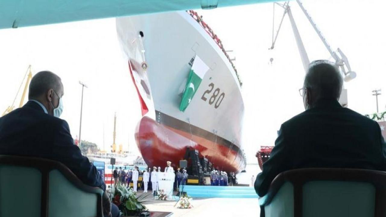 Türkiye'den savaş gemisi ihracatı: Pakistan'a teslim edildi