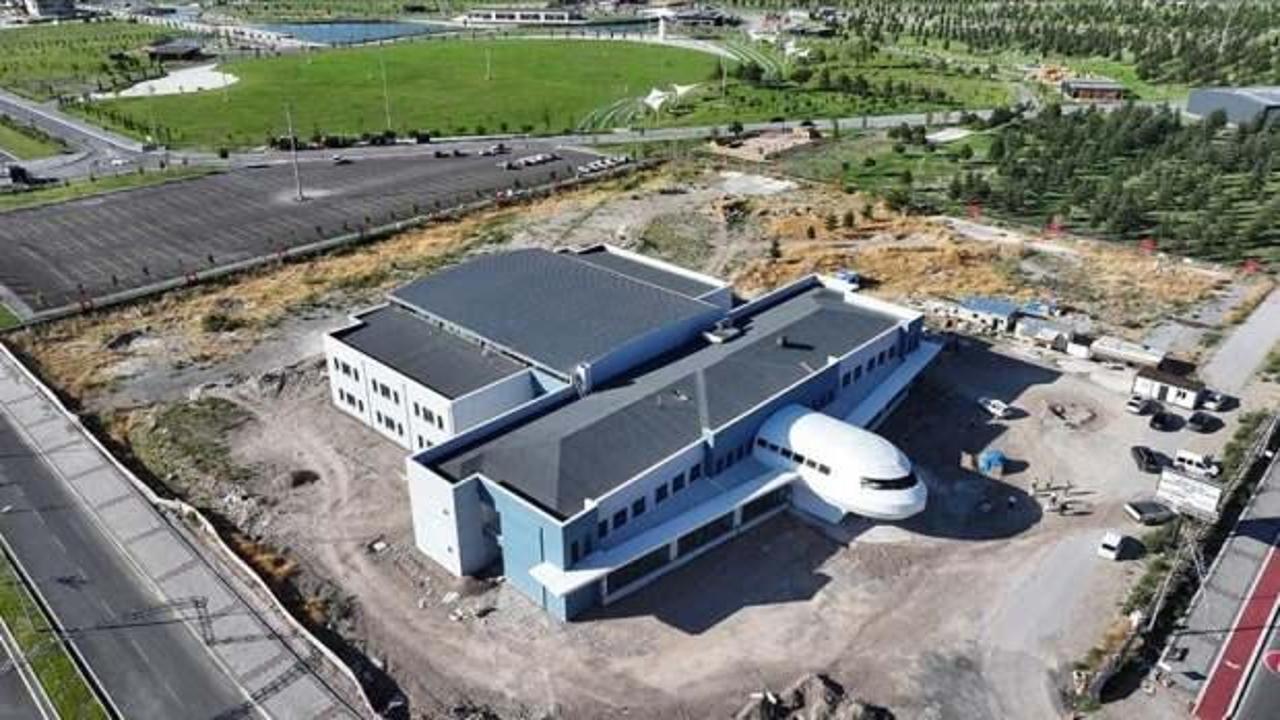 Türkiye'nin uçak fabrikasının kurulduğu alana Havacılık ve Uzay Bilimleri Lisesi yapılıyor