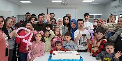 TUZLA’DA DOWN SENDROMLU BİREYLER İÇİN ÖZEL ETKİNLİK DÜZENLENDİ