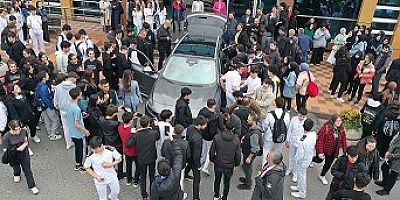TUZLA’DA YERLİ ARABA TOGG’A YOĞUN İLGİ