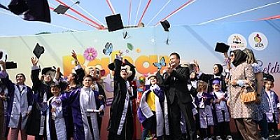 TUZLA’DAKİ BAHAR FESTİVALİNE BİNLERCE İSTANBULLU AKIN ETTİ