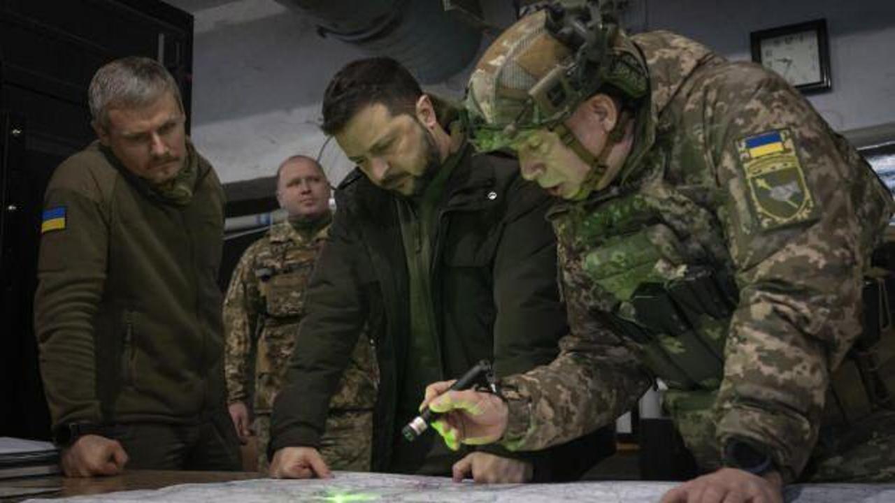 Ukrayna savaşın gölgesinde bağımsızlığının 33. yılına girdi
