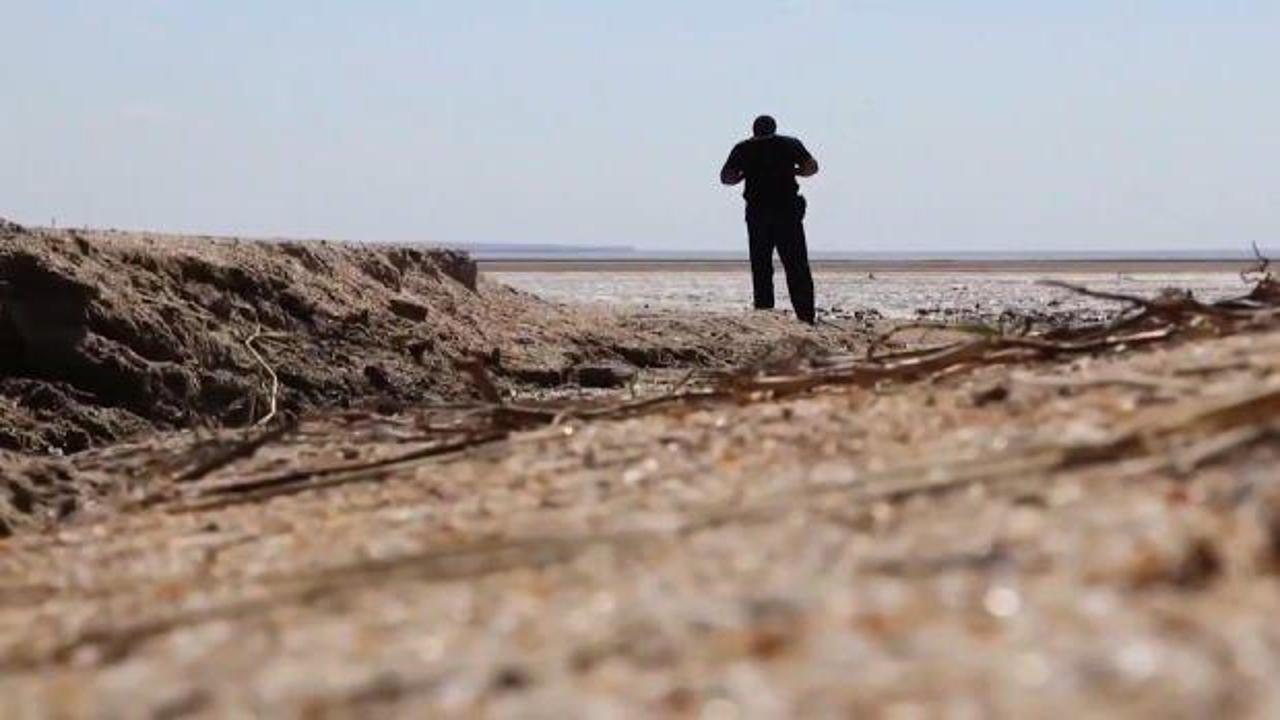 Ukrayna’da sel suları çekilince geniş bataklıklar ortaya çıktı
