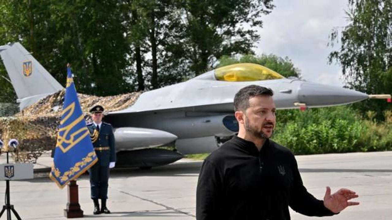 Ukrayna'ya F-16 savaş uçağı teslimatı