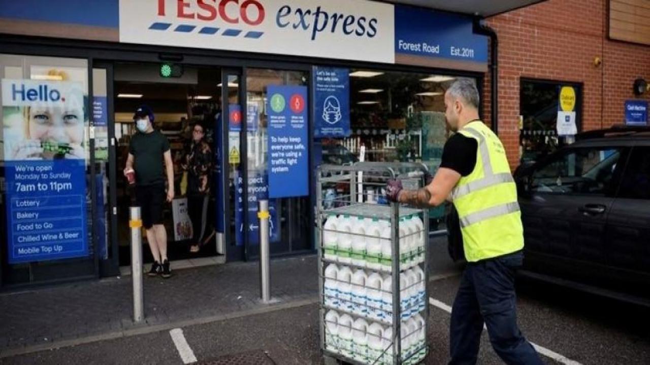 Ülkede kriz büyüyor! Temel besin maddelerinden birine kısıtlama