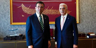 ÜMRANİYE BELEDİYE BAŞKANINI MAKAMINDA TEBRİK ETTİ