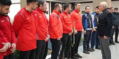 ÜMRANİYE BELEDİYESİ ARAMA KURTARMA EKİBİ DEPREM BÖLGESİNDEN DÖNDÜ