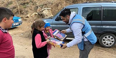 ÜMRANİYE BELEDİYESİ DEPREMZEDE ÇOCUKLARIN YÜZÜNÜ GÜLDÜRDÜ