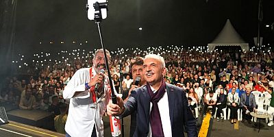 ÜMRANİYE 'YAZFEST' FESTİVALİNDE HAKAN ALTUN RÜZGARI ESTİ