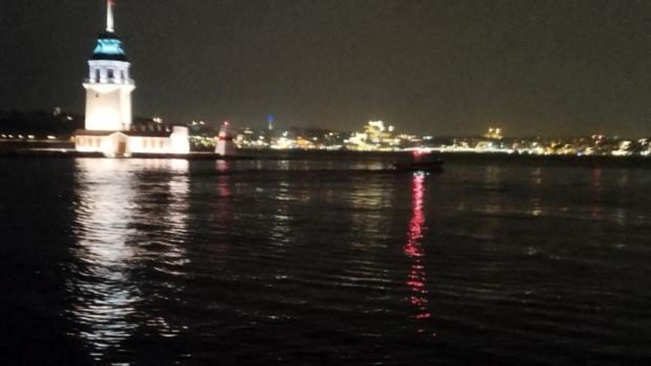 Üsküdar'da bir anda denize atlayan şahıs, gözden kayboldu