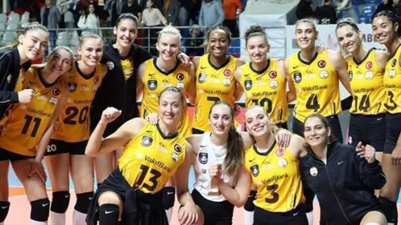VakıfBank, Dünya Kulüpler Şampiyonası'nda yarı finalde