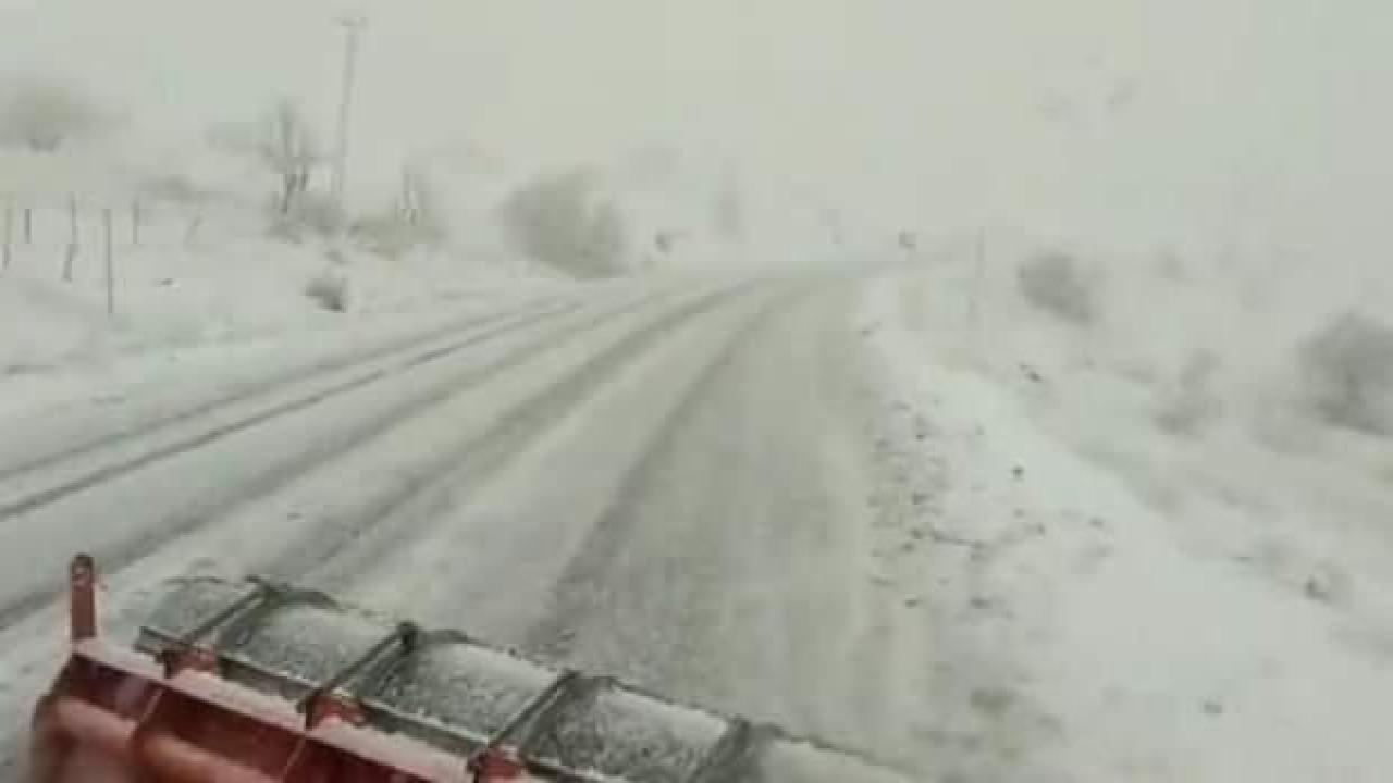 Valilikten açıklama: Tunceli-Erzincan arası zincirsiz tırlara kapatılmıştır