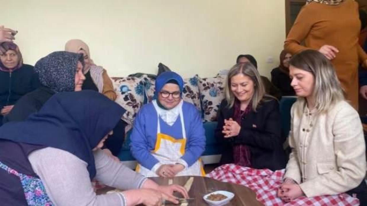 Vekil adaylarından mantı şov