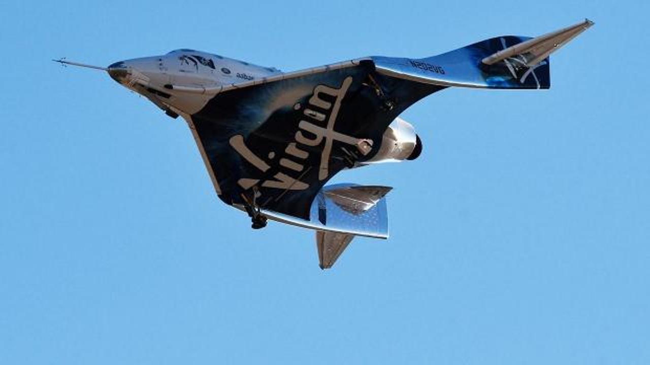 Virgin Galactic'in ilk ticari uçuşu gerçekleşti
