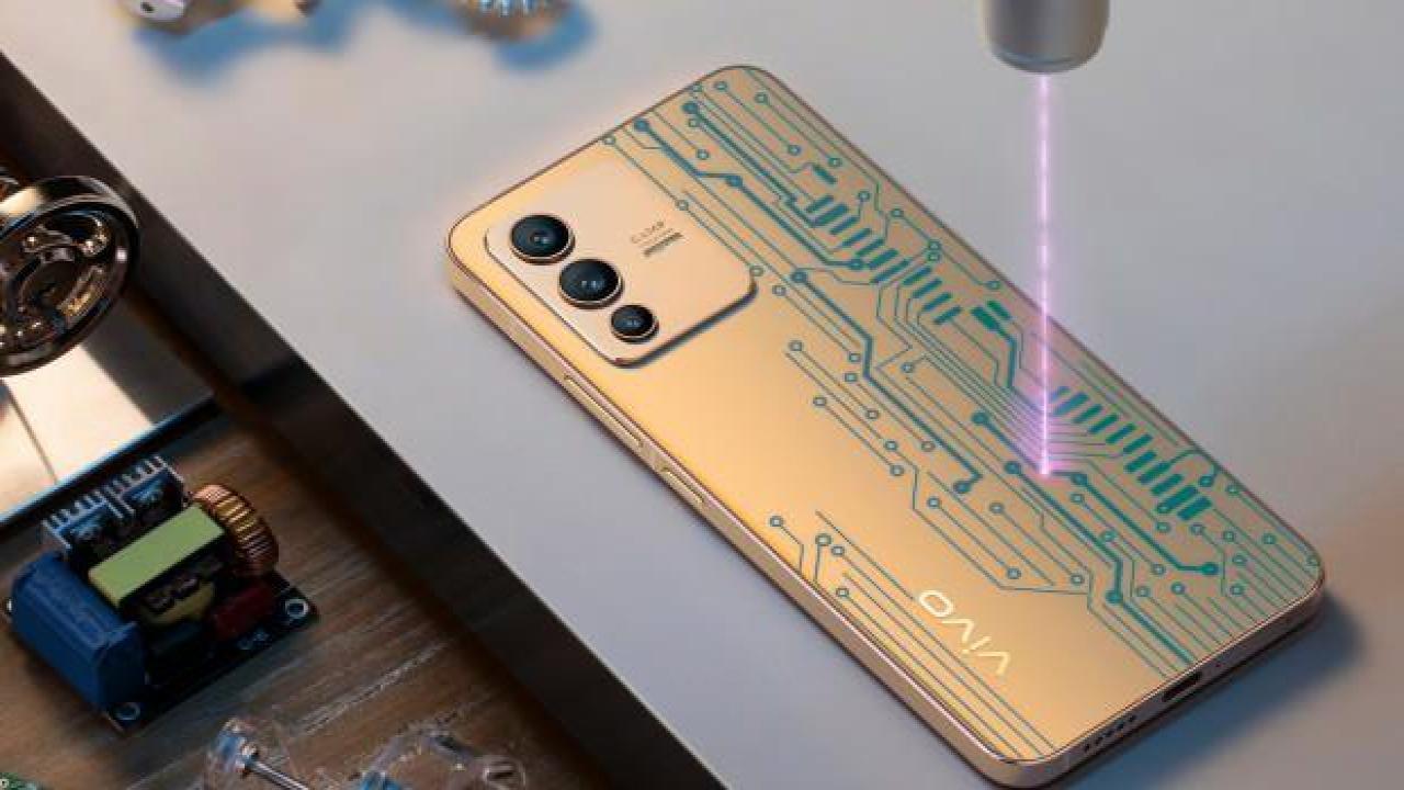 Vivo V23 5G, portre fotoğrafta iddialı
