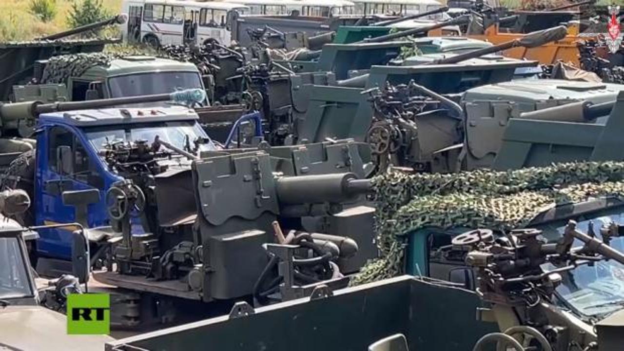 Wagner Grubu ağır silahları teslim ediyor