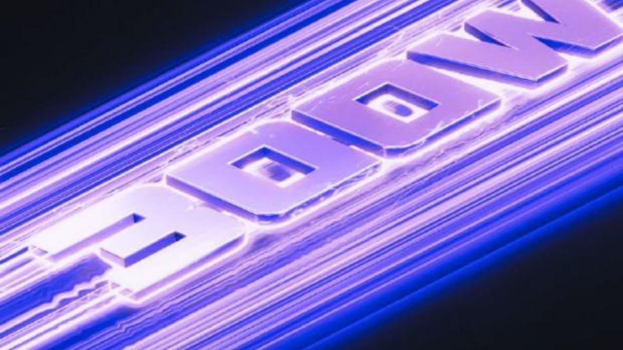 Xiaomi pili bitmiş bir telefonu 5 dakika içinde %100 şarj eden cihazını tanıttı!