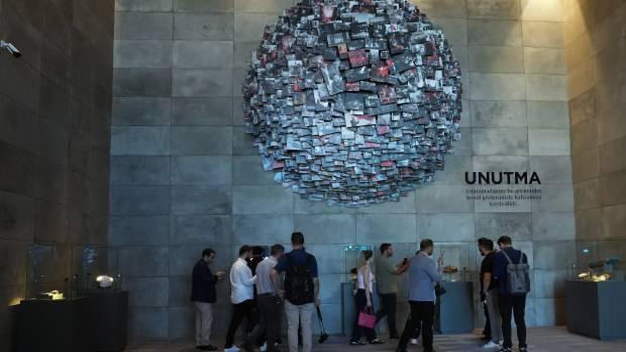 Yabancı basın mensupları 15 Temmuz Müzesi'ni ziyaret etti