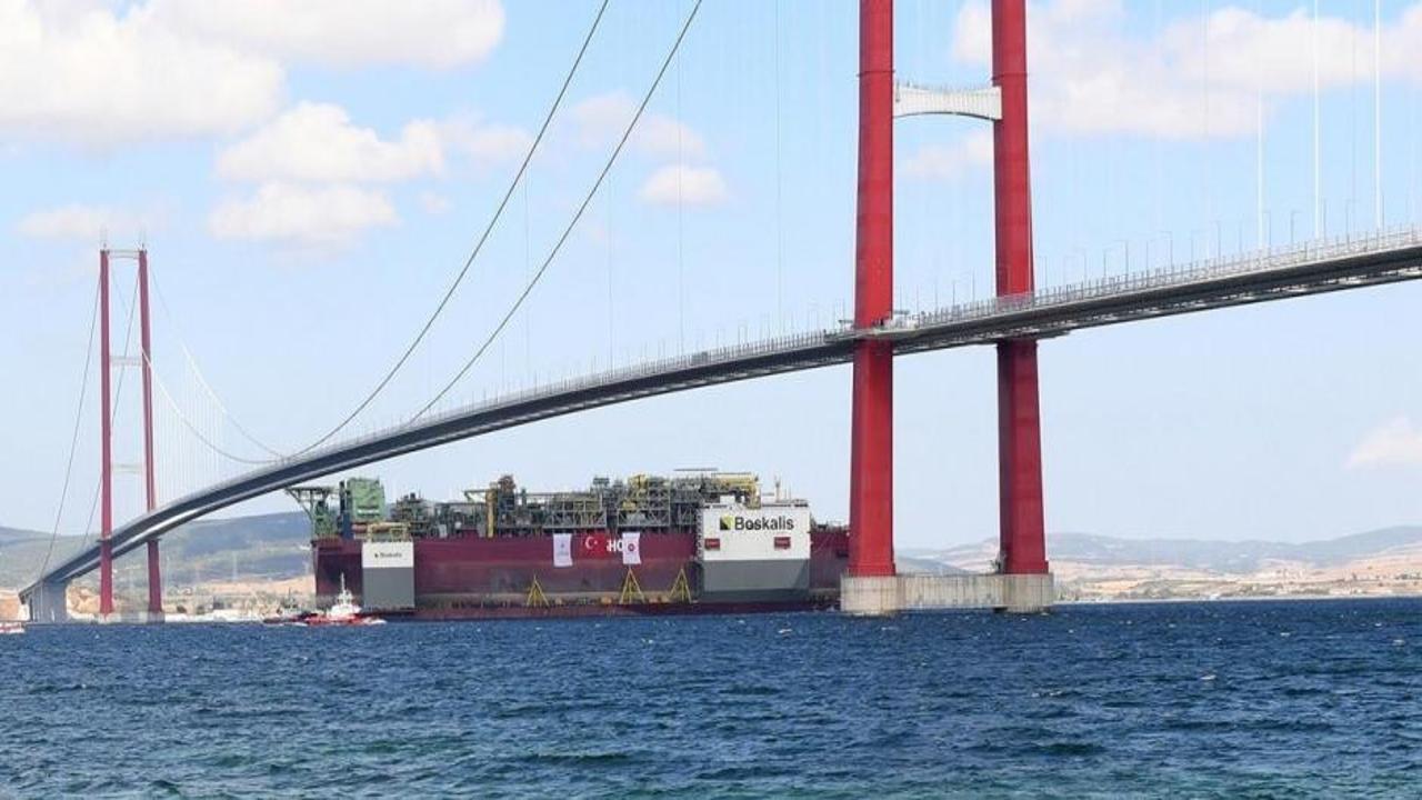 Yeni yüzer doğal gaz üretim platformu Türkiye'de