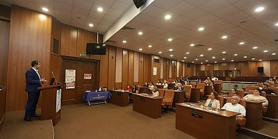‘Yerel Yönetimlerde Yeni Eğilimler’ Semineri, Kartal’da Gerçekleştirildi