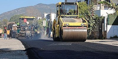 YILLARIN ALTYAPI SORUNLARI ÇÖZÜLÜYOR, ASFALT ÇALIŞMALARI DEVAM EDİYOR