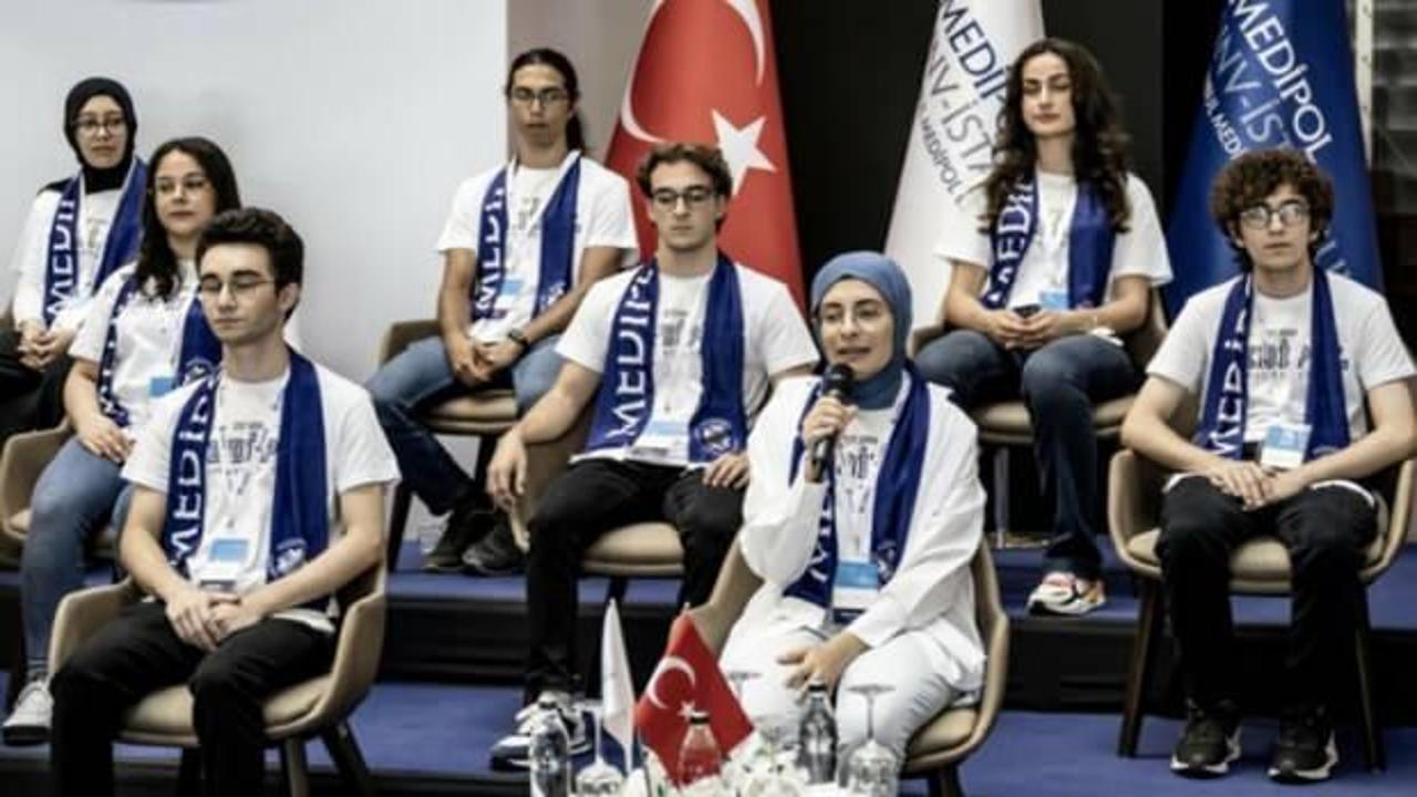 YKS birincisi 5 öğrenci İstanbul Medipol Üniversitesi'ni tercih etti!