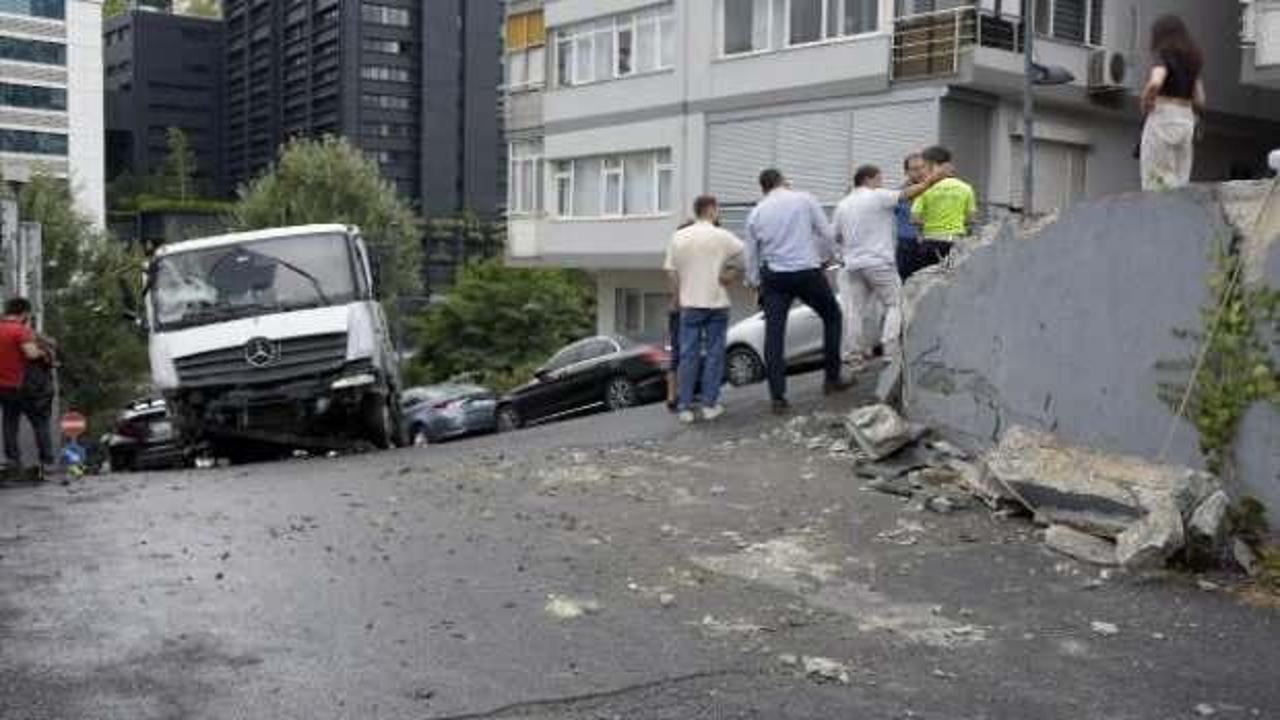 Yokuş aşağı kayan kamyon 7 araca çarptı