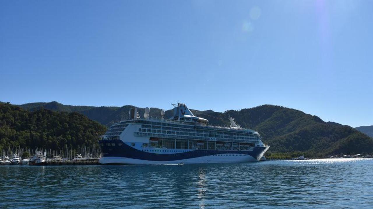 Yolcu gemisi Marella Discovery 