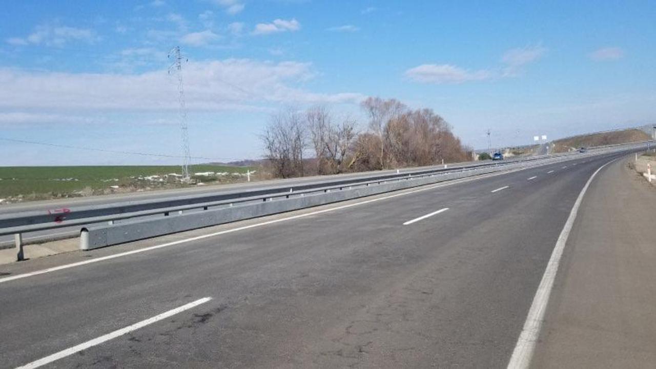 Yollara motorcu dostu bariyer... 177 kilometreye ulaştı