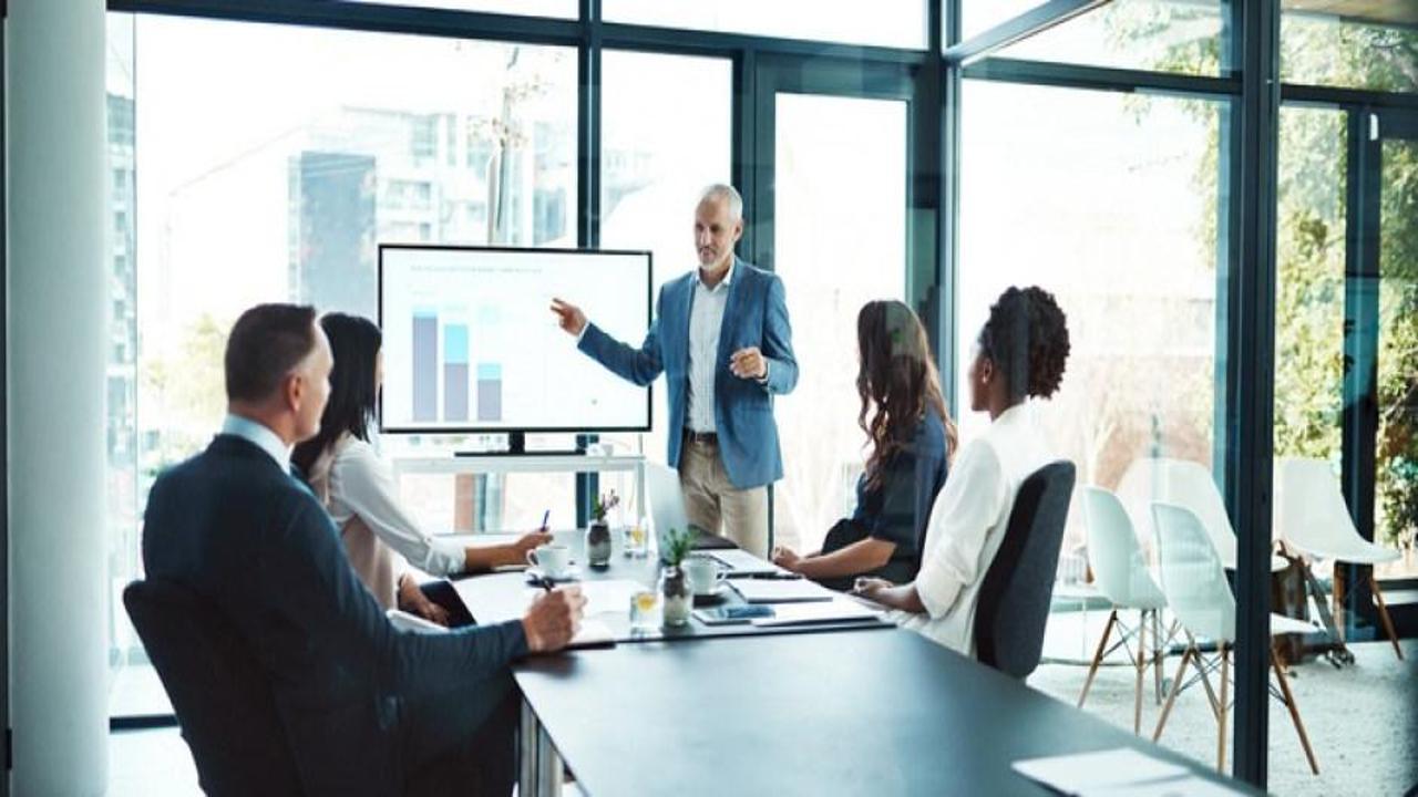 Yöneticiler tatillerde işe nasıl yaklaşıyor?