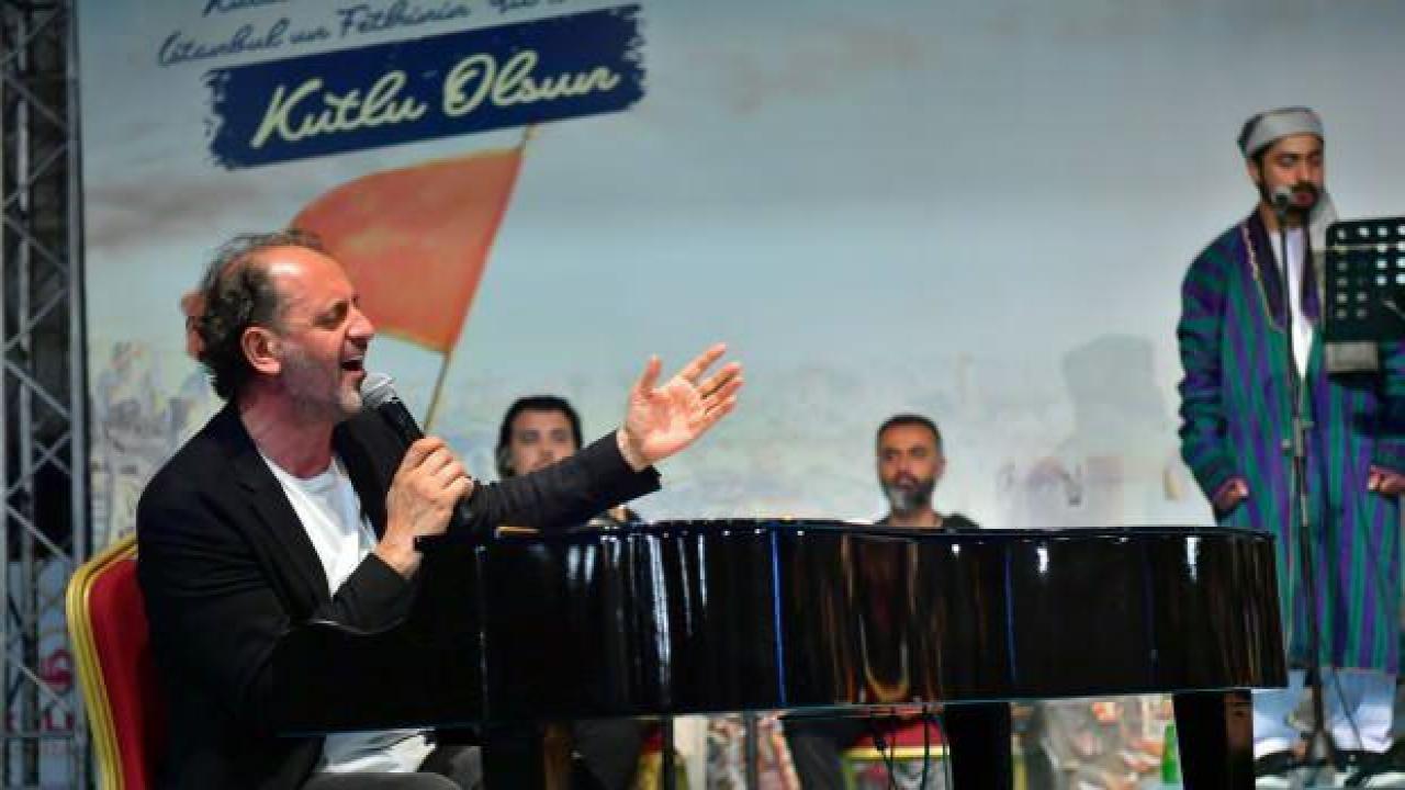 Yücel Arzen'le Yedikule Hisarı’nda ‘Fetihname’ konseri