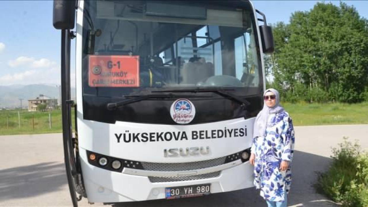 Yüksekova'nın ilk kadın otobüs şoförü seferlere başladı